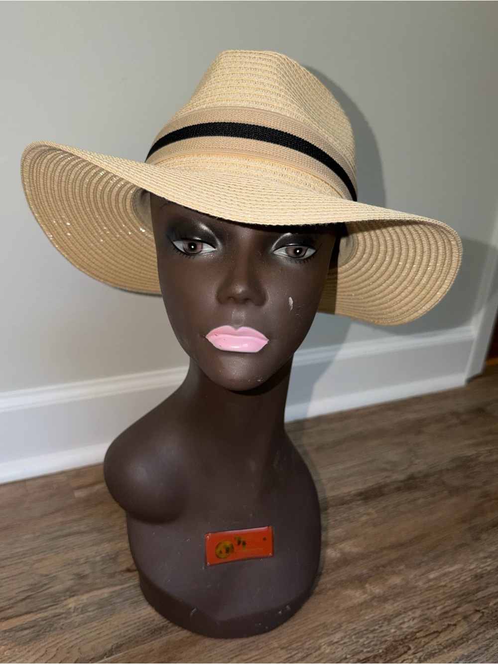 Light Tan Wide Brim Straw Sun Hat with Black and Tan Band - Neutral ❤️ Brand NEW